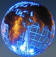 Süd-Globus illuminiert